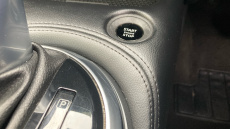 Nissan Juke 1.0 DiG-T N-Connecta 5dr DCT Petrol Hatchback